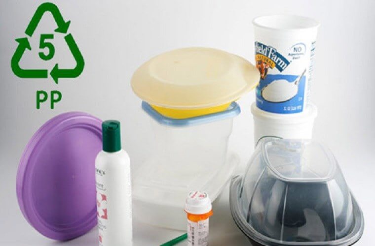 SAI LẦM NGHIÊM TRỌNG CỦA VIỆC TÁI SỬ DỤNG CHAI NHỰA ĐỂ ĐỰNG NƯỚC