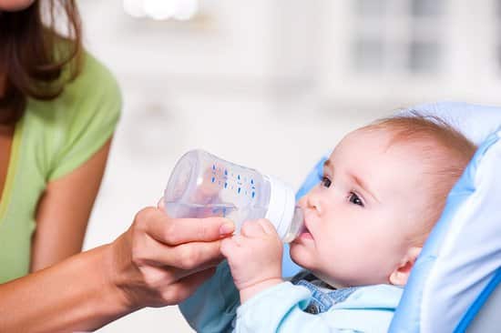 Trẻ em có nên uống nước ion kiềm Kangen?